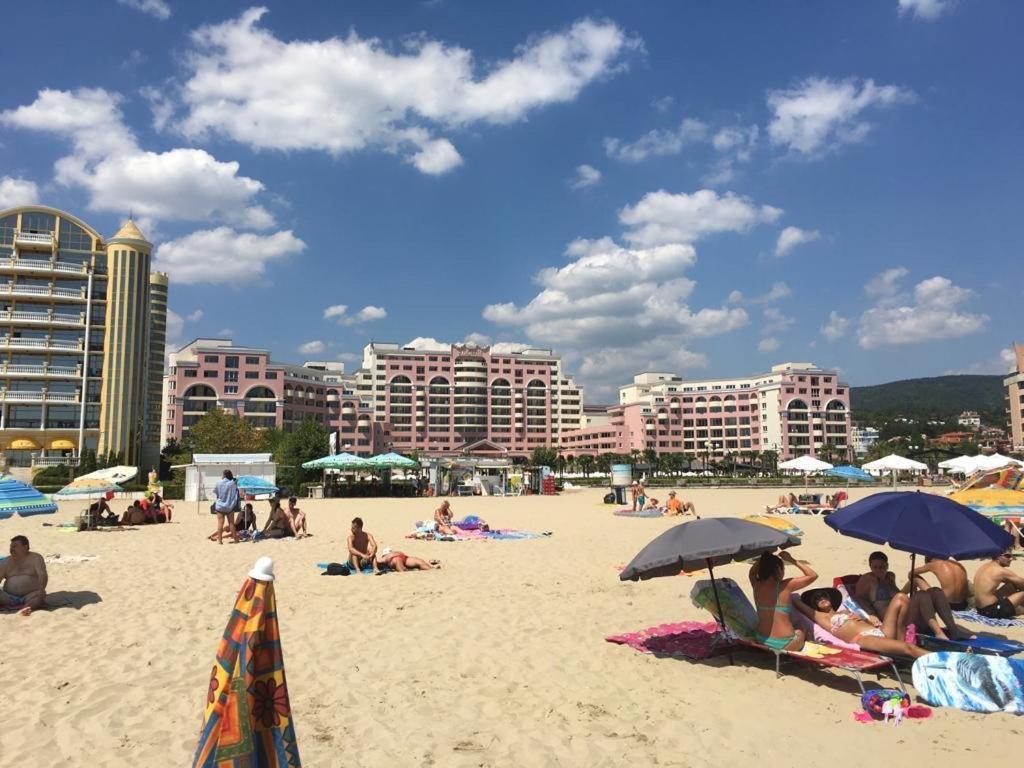 Apartment Sunny Beach Plaza 100 M Sea Zewnętrze zdjęcie